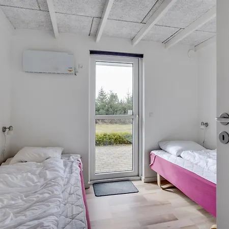 Heide - 750m To The Fjord By Interhome