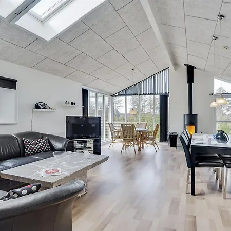 Heide - 750m To The Fjord By Interhome Tarm