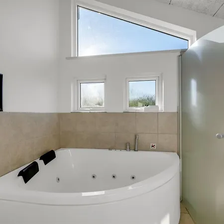 Feriehus Heide - 750m To The Fjord By Interhome